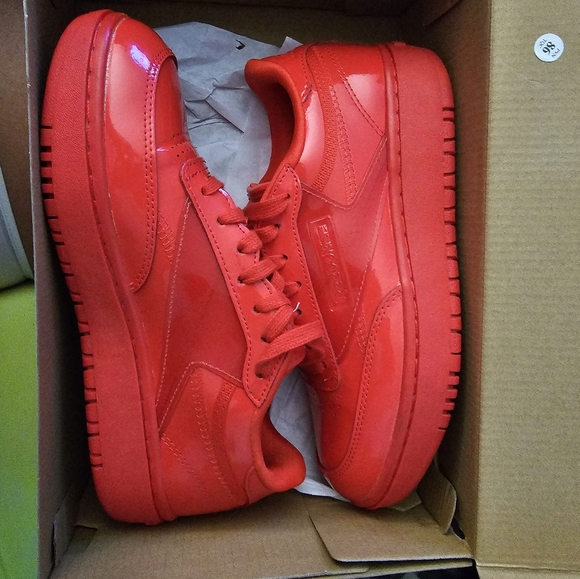 Cardi B Reebok - Picture 2 of 4